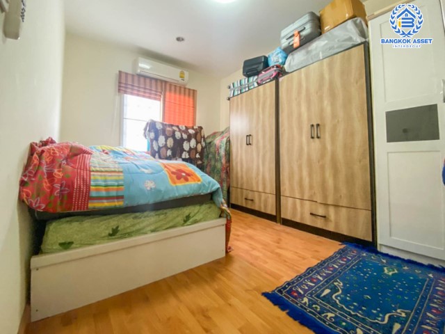 ทาวน์เฮ้าส์มือสองย่านนนทบุรี ม.พฤกษาทาวน์ รัตนาธิเบศร์-ราชพฤกษ์ ติดถนนราชพฤกษ์  เนื้อที่ 21.6 ตร.ว. ฟังก์ชัน 3 ห้องนอน 2 ห้องน้ำ 1 ที่จอดรถ แถมฟรี! 1 เครื่องปรับอากาศ 1 เครื่องทำน้ำอุ่น ต่อเติมพร้อม บนทำเลเยี่ยม ใกล้รถไฟฟ้าสายสีม่วง "สถานีบางรักใหญ่"